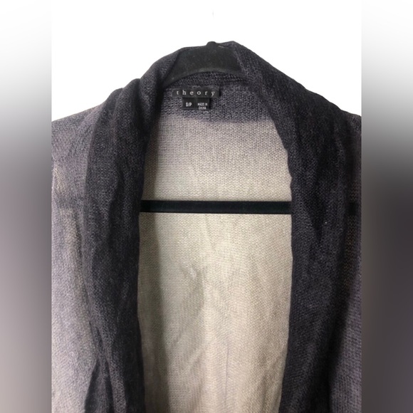 Theory Lightweight Gray Ombre Knit Vest Size Small - Picture 3 of 7